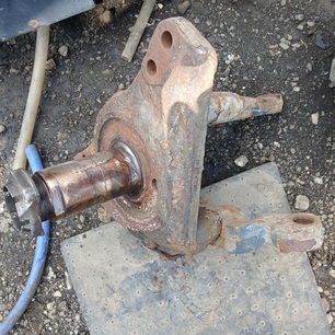 1794846 DAF Кулак поворотный правый, № XF458478