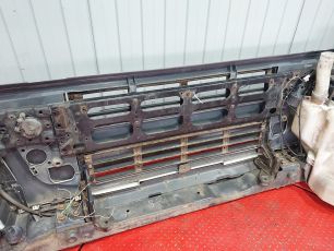 21192017 VOLVO Кронштейн подножки, № XF426354