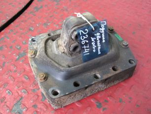 3198122 VOLVO Подушка двигателя, № XF236741