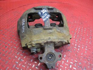 20424071 VOLVO Суппорт передний правый, № XF326473