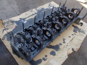 20477736 VOLVO Головка блока