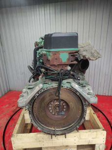 VOLVO Двигатель, D12C