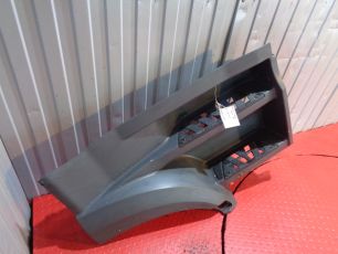 9606665103 MERCEDES Корпус подножки верхний правый