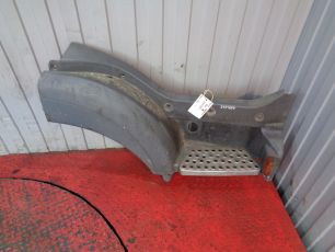 81615100812 MAN Корпус подножки верхний правый
