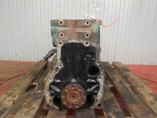 420990 VOLVO Блок двигателя