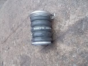1676481 VOLVO Патрубок интеркулера