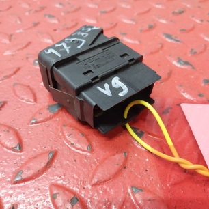 8157759 VOLVO Кнопка