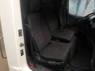 9439106601 MERCEDES Сиденье правое, № XF139474