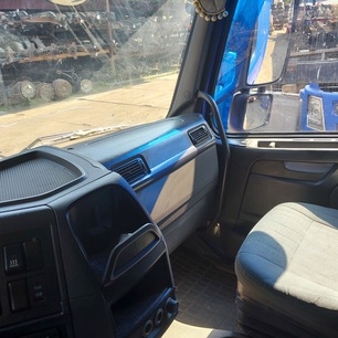 21173009 VOLVO Накладка торпедо, № XF462522