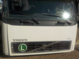 20360266 VOLVO Капот, № XF253612