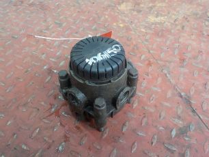 5010525558 RENAULT Клапан ускорительный, № XF106150