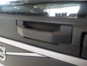 82109215 VOLVO Ручка капота, № XF250754