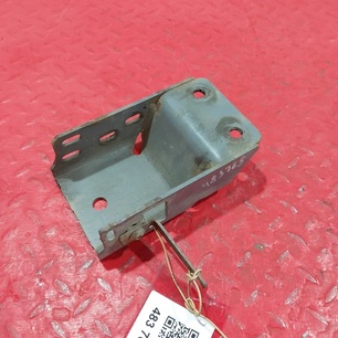 9438850036 MERCEDES Кронштейн бампера левый
