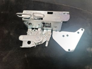 83400 AUGER Замок двери