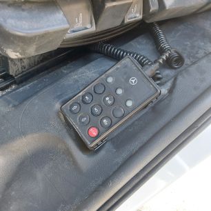0005457413 MERCEDES Пульт управления пневмоподвеской, № XF437115