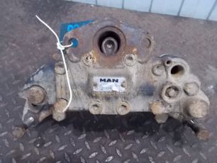 81508046284 MAN Суппорт правый, № XF65738