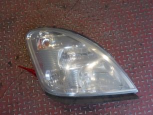 69500010 IVECO Фара правая, № XF176117