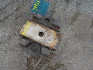 5010630038 RENAULT Проставка полурессоры, № XF110836