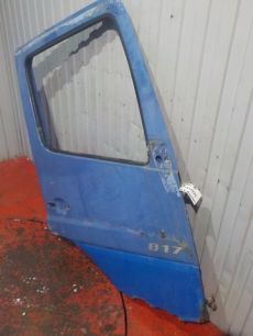 9737201805 MERCEDES Дверь правая