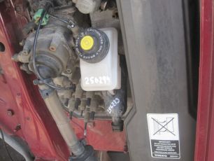 85104751 VOLVO Бачок главного цилиндра сцепления, № XF256294