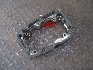 1398886 SCANIA Проставка клапанной крышки, № XF33679