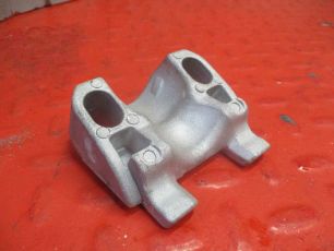 AC21090272 ALFA CAR Кронштейн крыла заднего