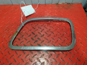 9438260259 MERCEDES Рамка фары левая, № XF379355