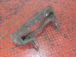 0004211106 MERCEDES Скоба суппорта переднего