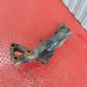 1076908 VOLVO Кронштейн передней рессоры, № XF425678
