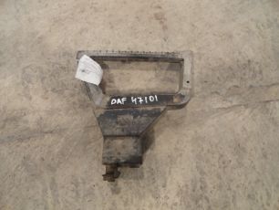 1445564 DAF Кронштейн подножки нижней правой, № XF47101