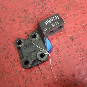 500307728 IVECO Опора двигателя, № XF479911