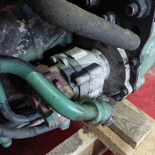 21488833 VOLVO Насос ГУР, № XF462688