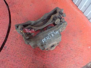 5001866509 RENAULT Суппорт правый, № XF371348