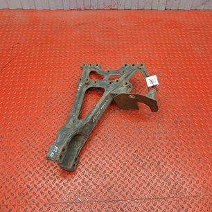 9603253009 MERCEDES Кронштейн реактивной тяги, № XF479189