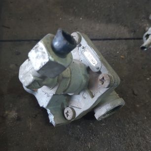 5010260585 RENAULT Клапан аварийного растормаживания