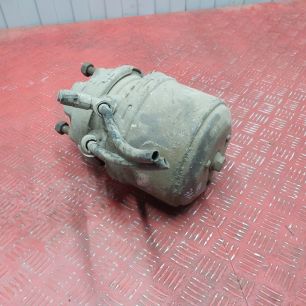 7420533193 RENAULT Энергоаккумулятор, № XF451865