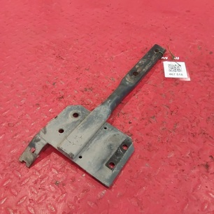 9304701081 MERCEDES Кронштейн насоса AdBlue, № XF467518