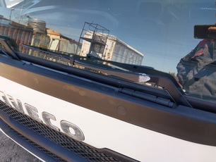 500305927 IVECO Поводок стеклоочистителя, № XF450090