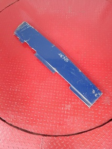 5010599253 RENAULT Накладка подножки правая
