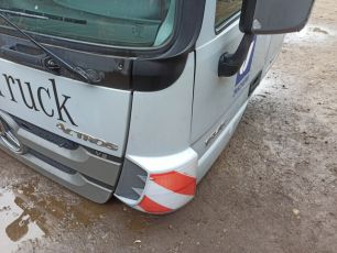 9438841922 MERCEDES Дефлектор кабины наружная часть левая, № XF342729
