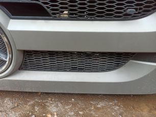 9437514218 MERCEDES Накладка решетки радиатора левая, № XF342741