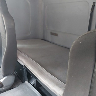 9739701249 MERCEDES Спальник, № XF454766