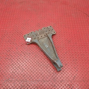 1077923 VOLVO Кронштейн реактивной тяги, № XF479183