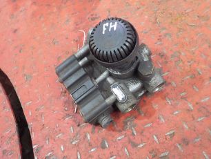 21480092 VOLVO Осушитель, № XF351335
