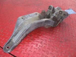 20428752 VOLVO Кронштейн пневмоподушки левый