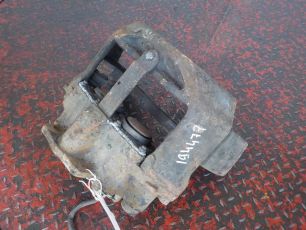 5001858405 RENAULT Суппорт правый, № XF194477