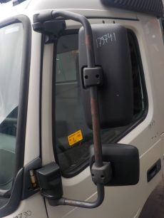 21334833 VOLVO Зеркало левое