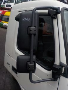 21334848 VOLVO Зеркало правое