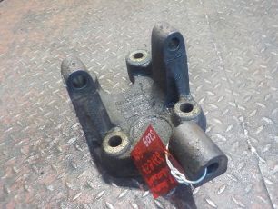 9483255209 MERCEDES Кронштейн реактивной тяги