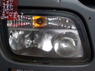 9438200261 MERCEDES Фара правая, № XF122947